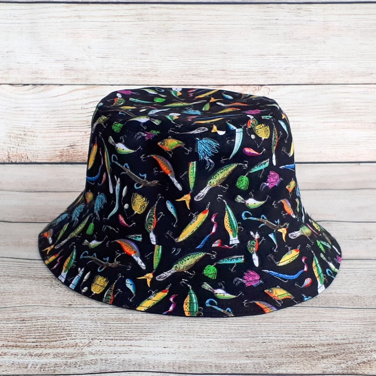 Fishing hat with lures